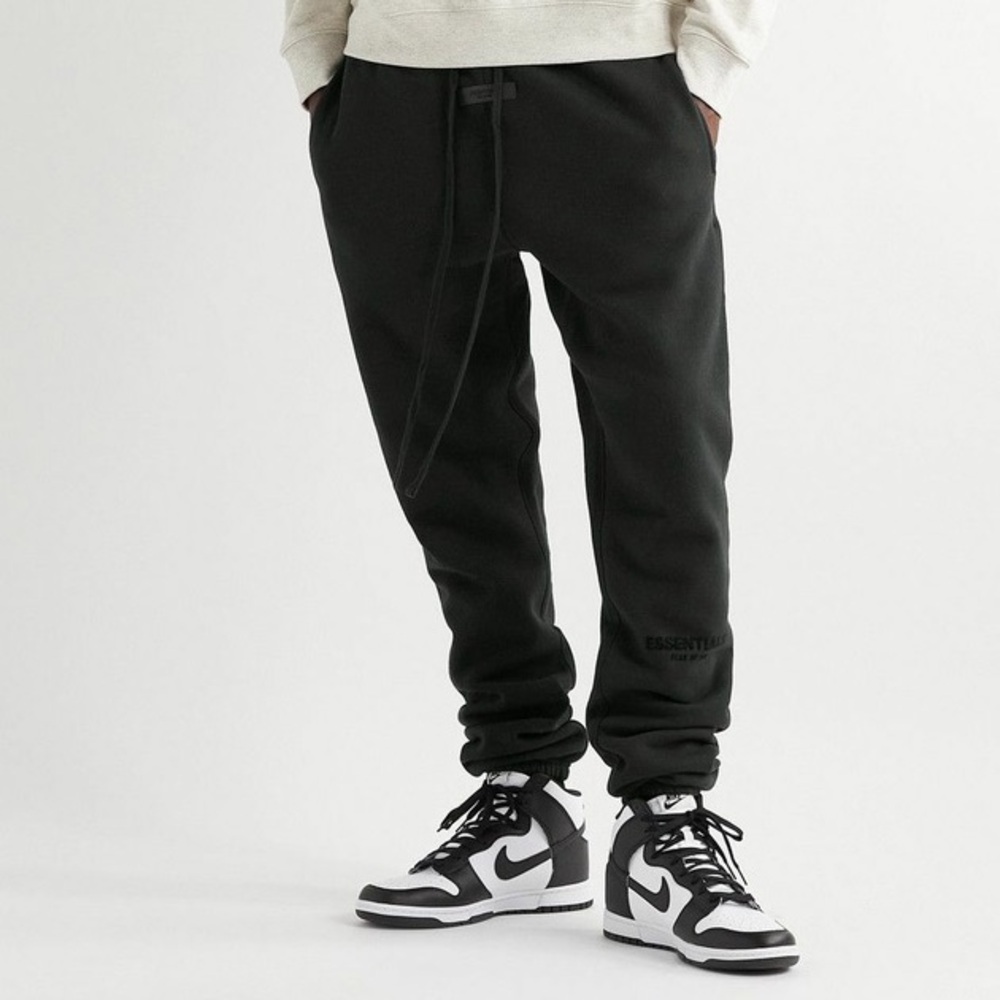 FEAR OF GOD Essentials Sweats | 2022 Core Collection | Medium